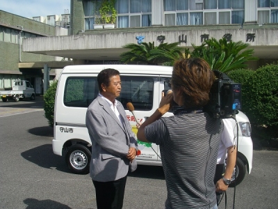 守山市へ軽乗用車寄贈